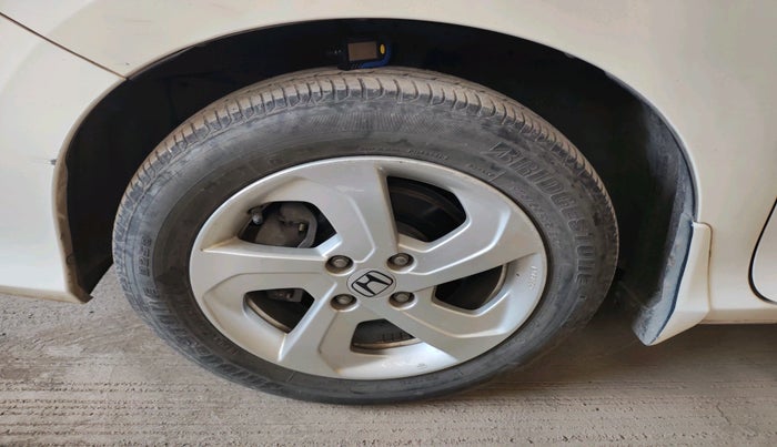 2016 Honda City 1.5L I-VTEC VX, Petrol, Manual, 35,998 km, tyre