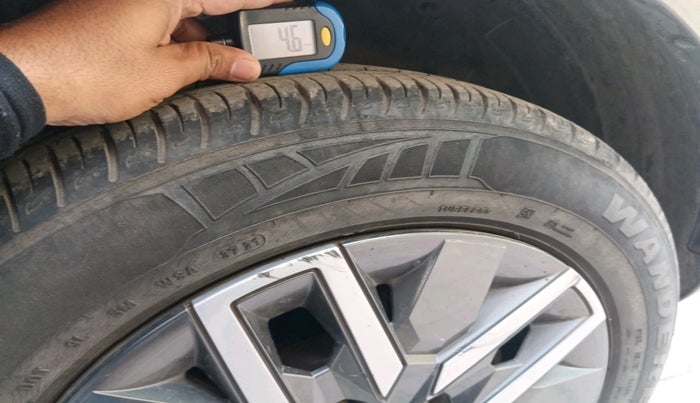 2021 Hyundai VENUE SX 1.0 TURBO IMT, Petrol, Manual, 25,191 km, tyre