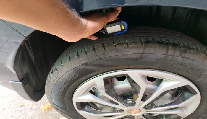 2024 Maruti Baleno SIGMA PETROL 1.2, Petrol, Manual, 21,983 km, tyre