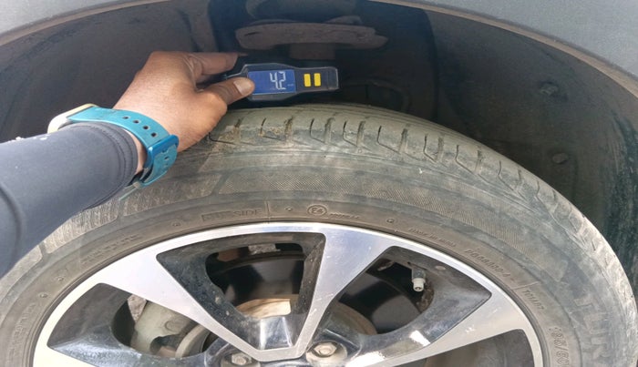 2021 Tata NEXON XMA SUNROOF PETROL, Petrol, Automatic, 41,200 km, tyre