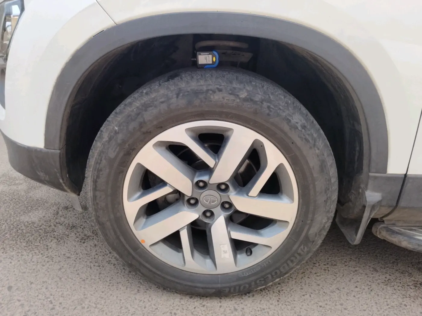 2021 Tata Safari XZA PLUS, Diesel, Automatic, 46,141 km, tyre
