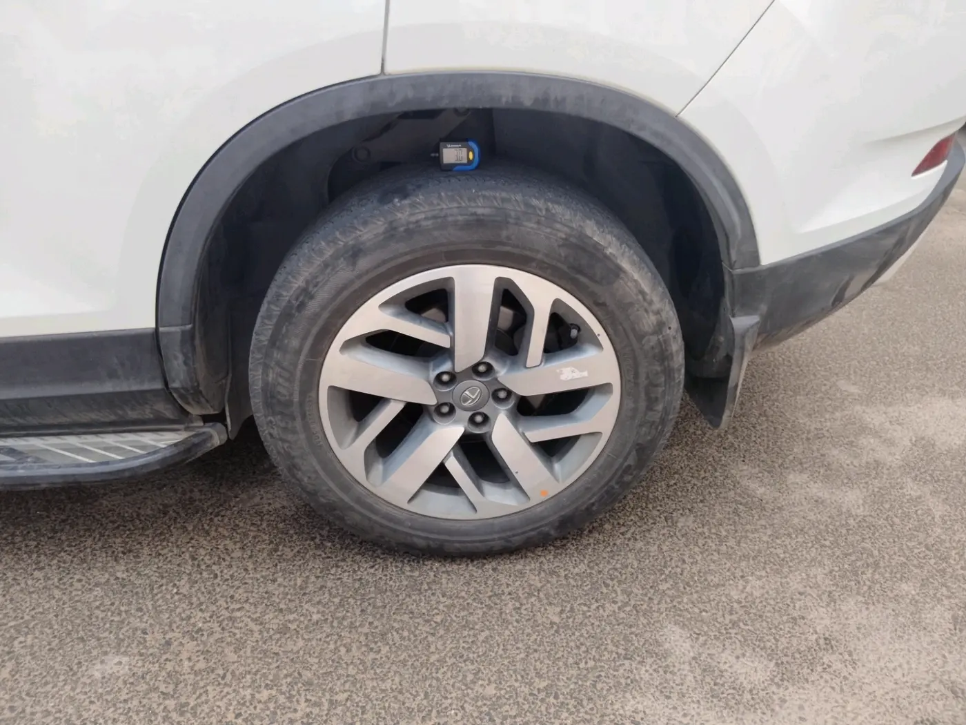 2021 Tata Safari XZA PLUS, Diesel, Automatic, 46,141 km, tyre