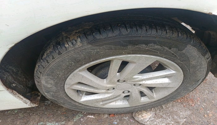 2015 Honda Jazz 1.2L I-VTEC VX, Petrol, Manual, 64,245 km, tyre