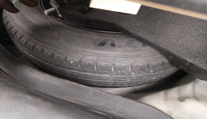 2015 Honda Jazz 1.2L I-VTEC VX, Petrol, Manual, 64,245 km, tyre