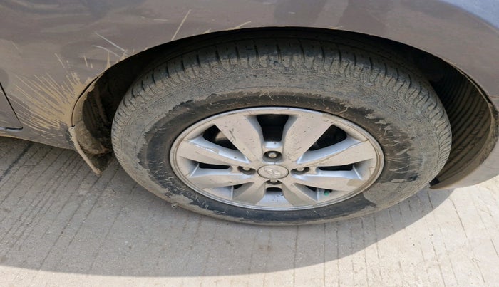 2014 Hyundai i20 SPORTZ 1.2, CNG, Manual, 1,61,277 km, tyre