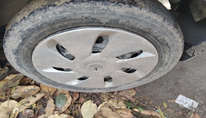 2014 Maruti Wagon R 1.0 VXI, Petrol, Manual, 55,701 km, tyre