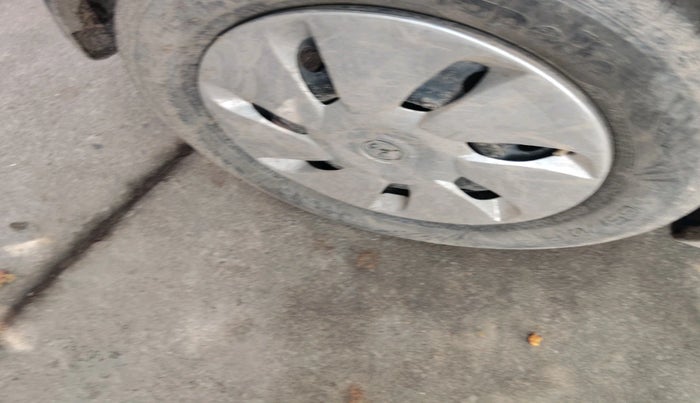 2014 Maruti Wagon R 1.0 VXI, Petrol, Manual, 55,701 km, tyre