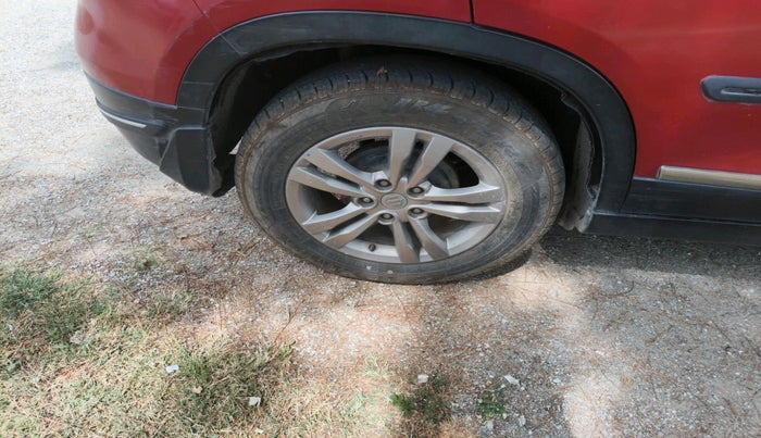 2017 Maruti Vitara Brezza ZDI PLUS, Diesel, Manual, 1,16,210 km, tyre