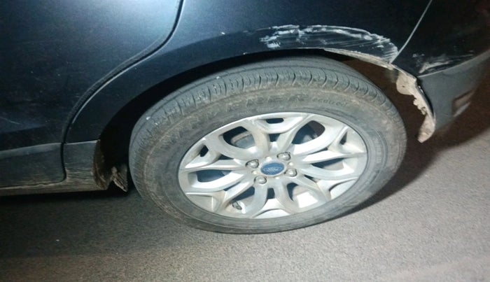 2013 Ford Ecosport TITANIUM 1.5L DIESEL (OPT), Diesel, Manual, 1,28,130 km, tyre