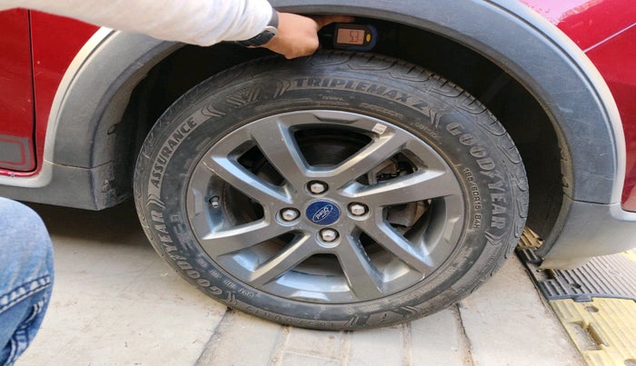 2018 Ford FREESTYLE TITANIUM 1.2 PETROL, Petrol, Manual, 97,332 km, tyre