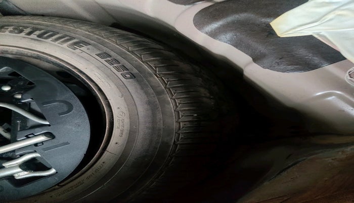 2017 Mahindra KUV 100 NXT K6+ D 6 STR, Diesel, Manual, 81,170 km, tyre