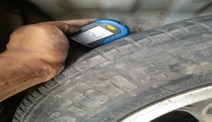 2008 Honda Civic 1.8L I-VTEC S MT, Petrol, Manual, 1,12,072 km, tyre