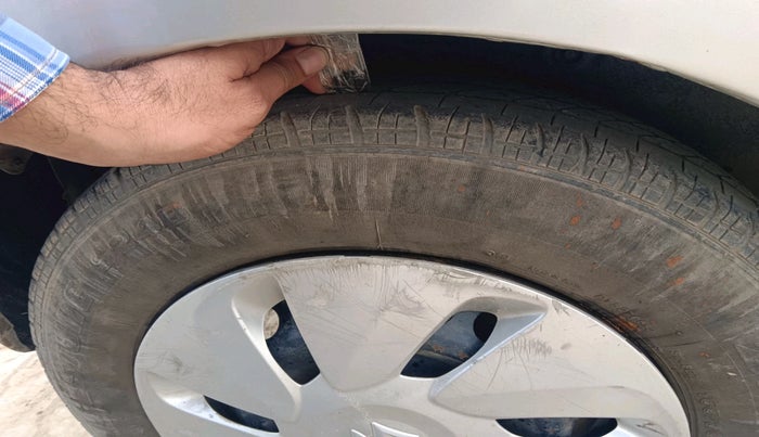 2014 Maruti Celerio VXI AMT, CNG, Automatic, 68,872 km, tyre