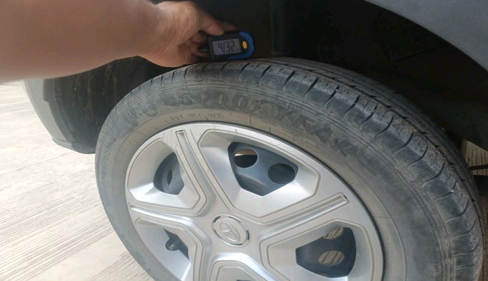 2020 Tata NEXON XM PETROL, Petrol, Manual, 19,046 km, tyre