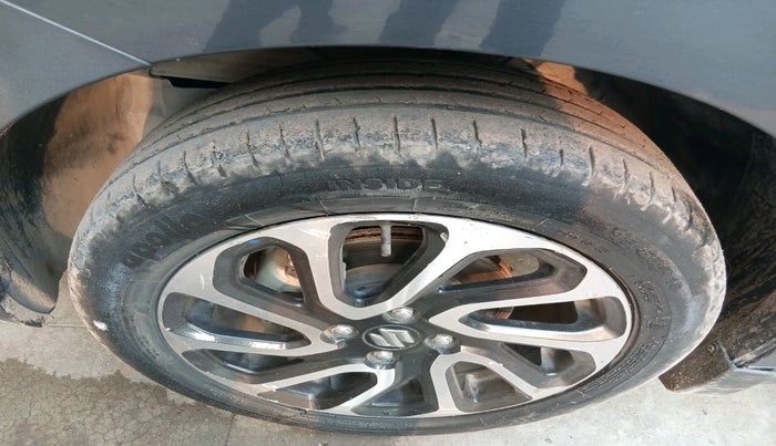 2022 Maruti Baleno ALPHA 1.2 AGS, Petrol, Automatic, 49,045 km, tyre