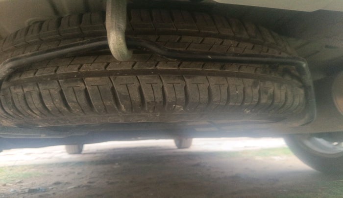 2020 Maruti XL6 ZETA MT, Petrol, Manual, 25,036 km, tyre