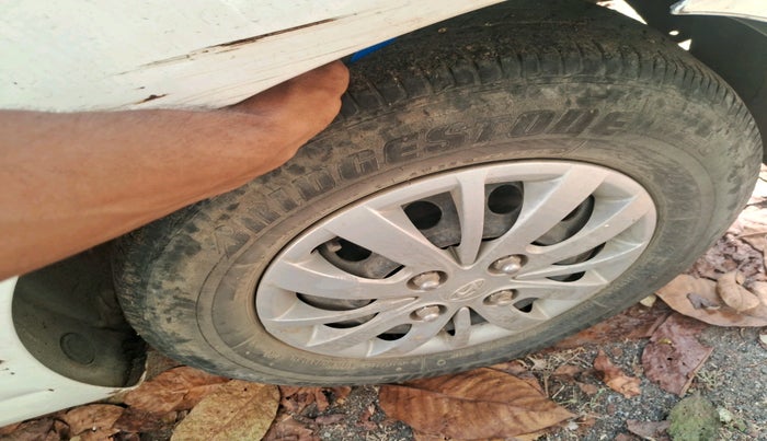 2015 Hyundai i10 SPORTZ 1.1, Petrol, Manual, 73,354 km, tyre