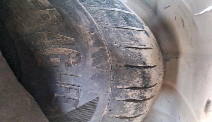 2015 Hyundai i10 SPORTZ 1.1, Petrol, Manual, 73,354 km, tyre