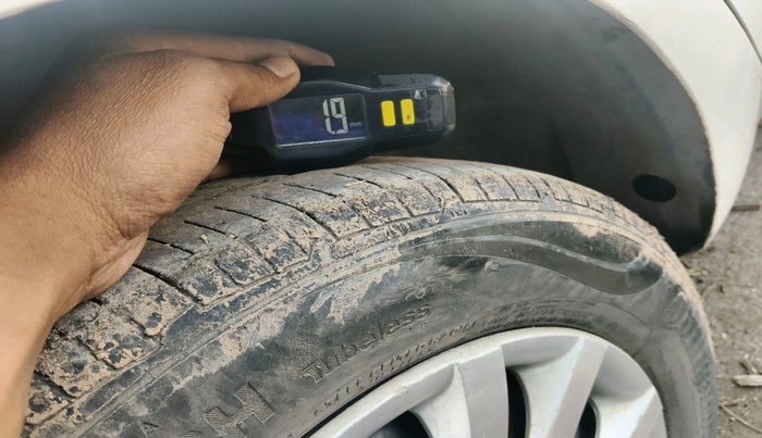 2011 Hyundai i20 MAGNA 1.4 CRDI, Diesel, Manual, 2,05,438 km, tyre