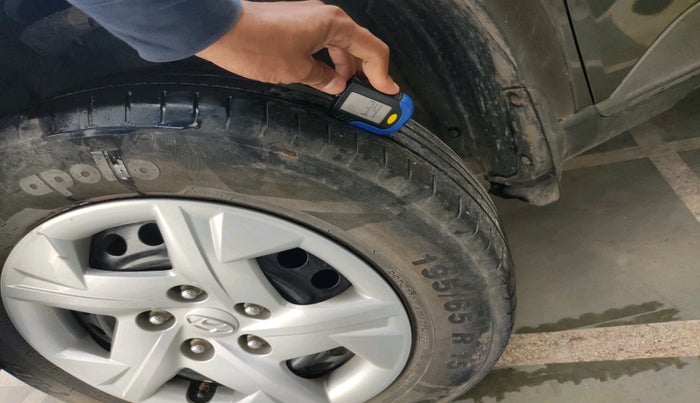 2022 Hyundai VENUE SX 1.2 PETROL, Petrol, Manual, 34,599 km, tyre