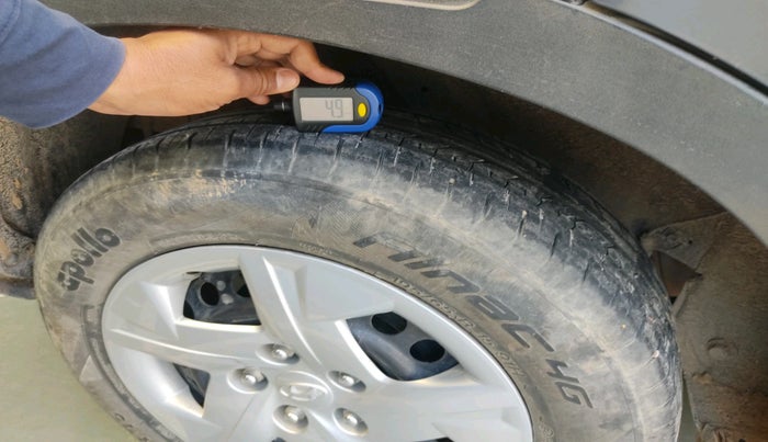 2022 Hyundai VENUE SX 1.2 PETROL, Petrol, Manual, 34,599 km, tyre