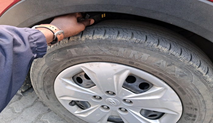 2016 Hyundai Creta S 1.6 PETROL, Petrol, Manual, 98,082 km, tyre