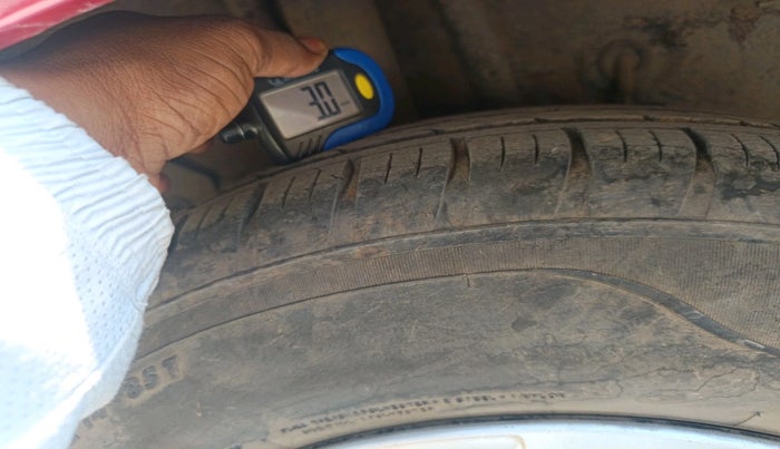 2015 Hyundai Elite i20 SPORTZ 1.2, CNG, Manual, 43,662 km, tyre