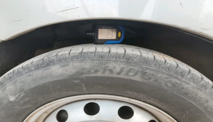 2012 Hyundai Eon ERA + LPG, Petrol, Manual, 68,512 km, tyre