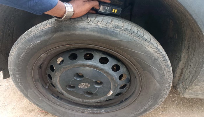 2023 Tata PUNCH PURE MT, Petrol, Manual, 96,658 km, tyre