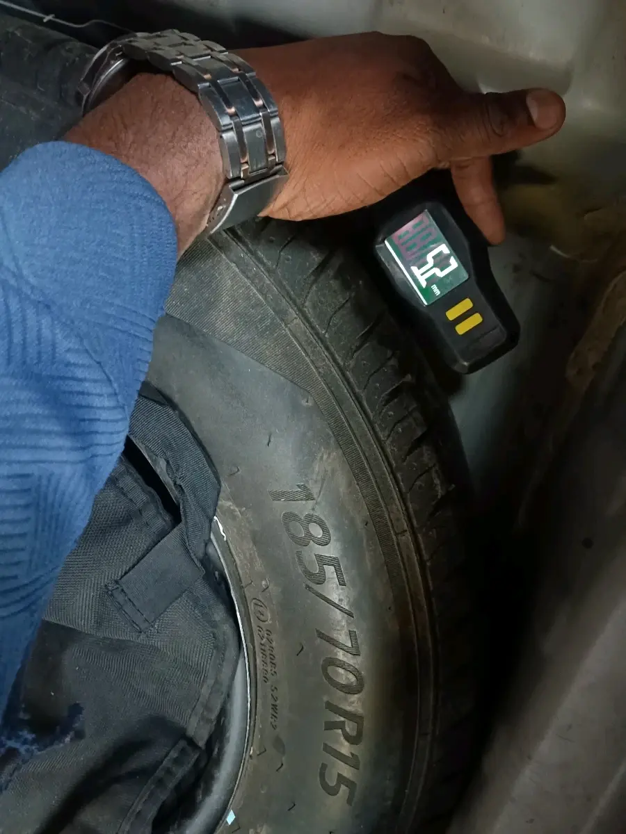 2023 Tata PUNCH PURE MT, Petrol, Manual, 96,658 km, tyre