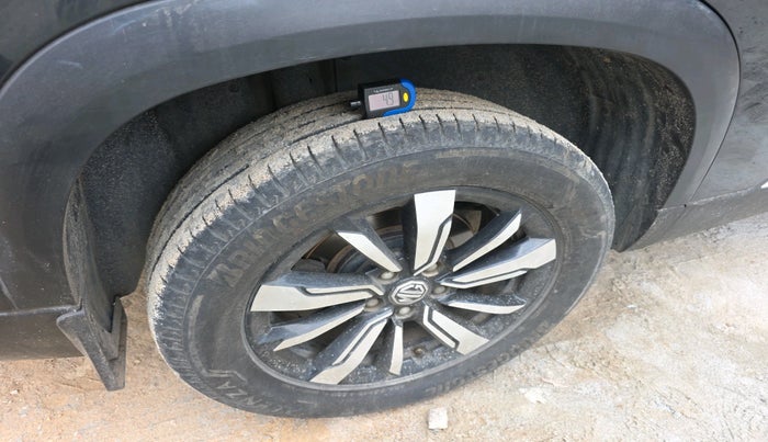 2020 MG HECTOR PLUS SHARP 2.0 DIESEL TURBO MT 6-STR, Diesel, Manual, 64,812 km, tyre