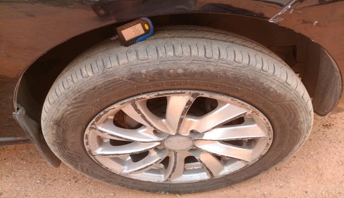 2006 Hyundai Santro Xing XL, Petrol, Manual, 1,04,356 km, tyre