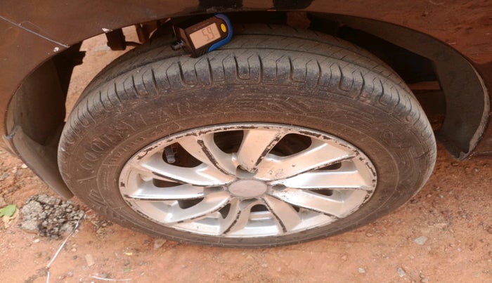 2006 Hyundai Santro Xing XL, Petrol, Manual, 1,04,356 km, tyre