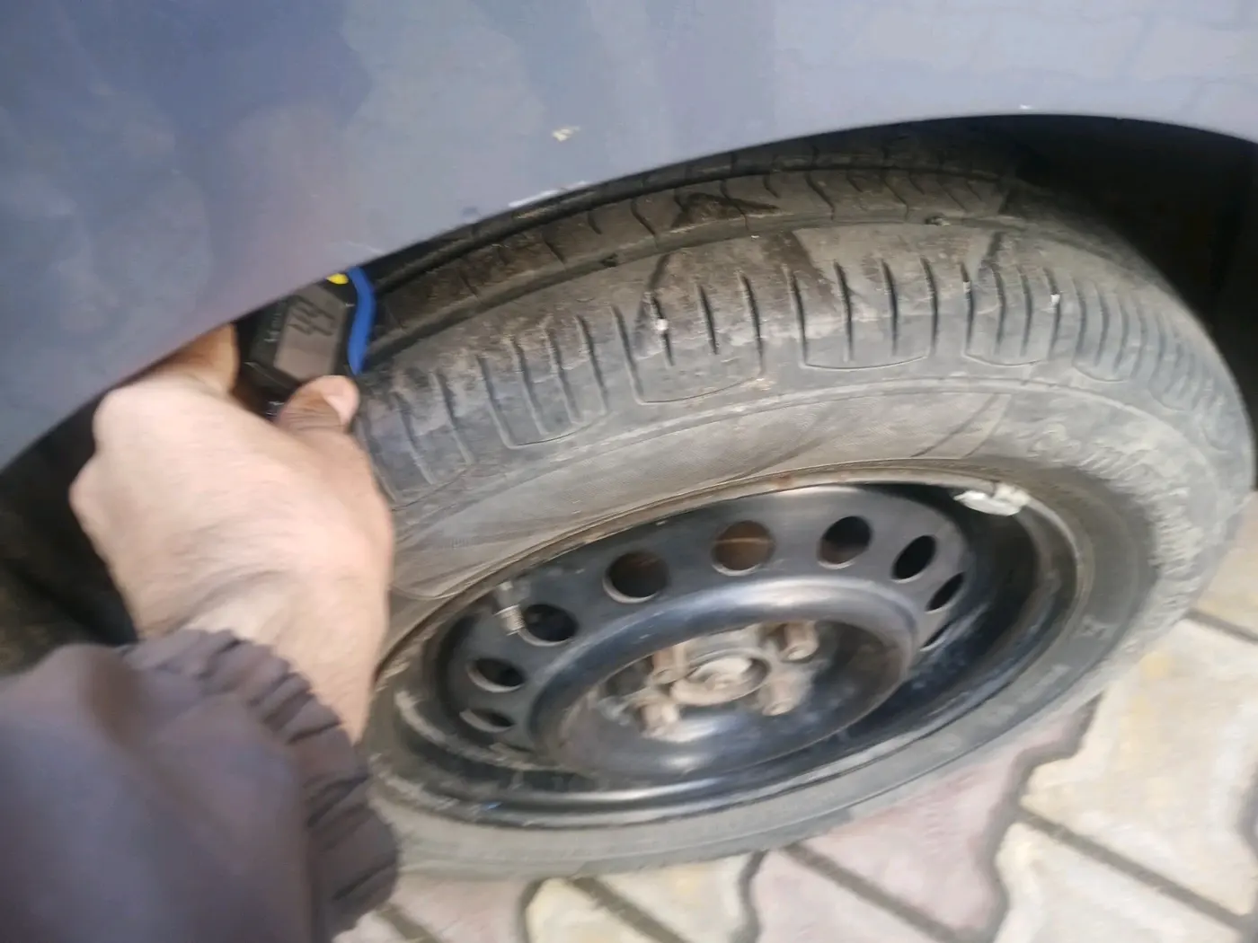 2011 Maruti Wagon R 1.0 VXI, Petrol, Manual, 1,34,990 km, tyre