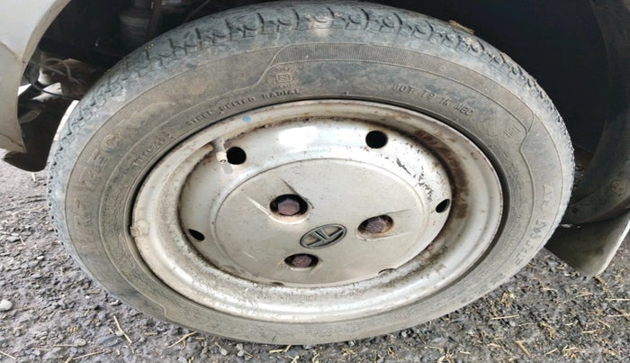 2011 Tata Nano LX, Petrol, Manual, 47,252 km, tyre