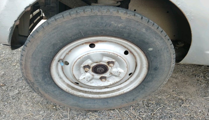 2011 Tata Nano LX, Petrol, Manual, 47,252 km, tyre