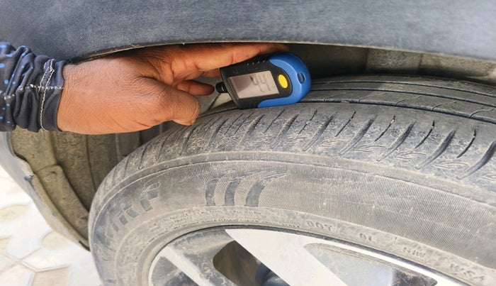 2022 KIA SONET HTX 1.0 IMT, Petrol, Manual, 68,278 km, tyre