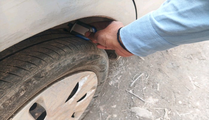 2019 Maruti Celerio VXI CNG, CNG, Manual, 90,028 km, tyre
