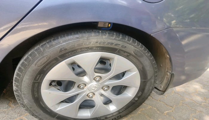 2015 Hyundai Xcent BASE 1.2, CNG, Manual, 43,739 km, tyre