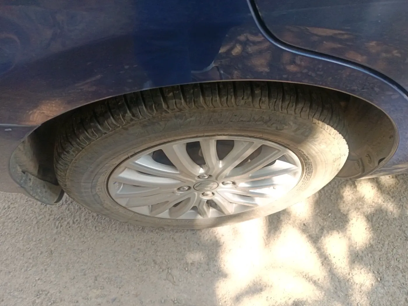 2020 Maruti Dzire ZXI, Petrol, Manual, 14,101 km, tyre