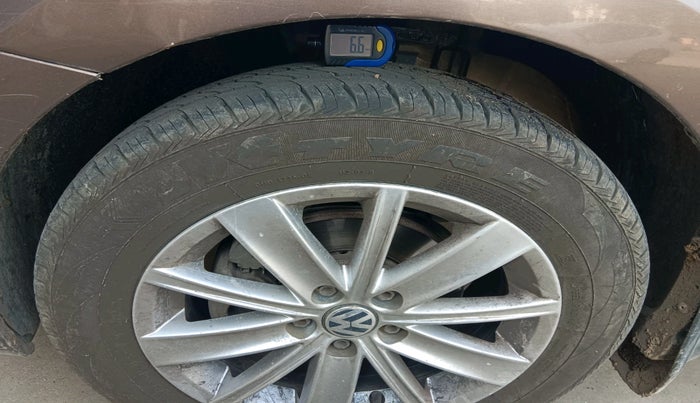 2015 Volkswagen Vento HIGHLINE DIESEL 1.5, Diesel, Manual, 1,26,411 km, tyre