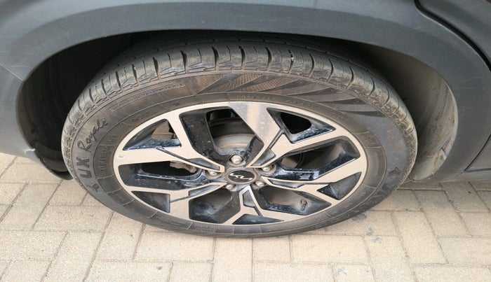 2023 KIA SELTOS  GTX Plus 1.5 Turbo Petrol DCT, Petrol, Automatic, 7,755 km, tyre