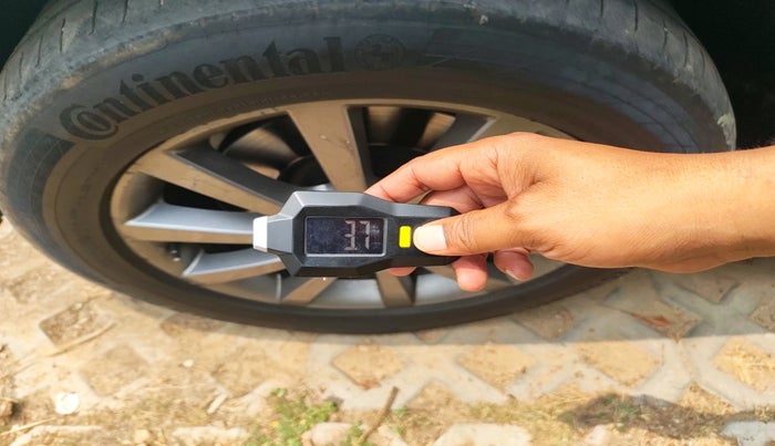 2013 Mercedes Benz GL Class 350 CDI 4Matic, Diesel, Automatic, 1,91,080 km, tyre