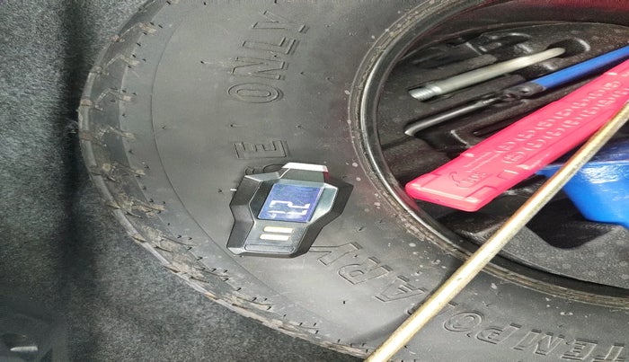 2013 Mercedes Benz GL Class 350 CDI 4Matic, Diesel, Automatic, 1,91,080 km, tyre