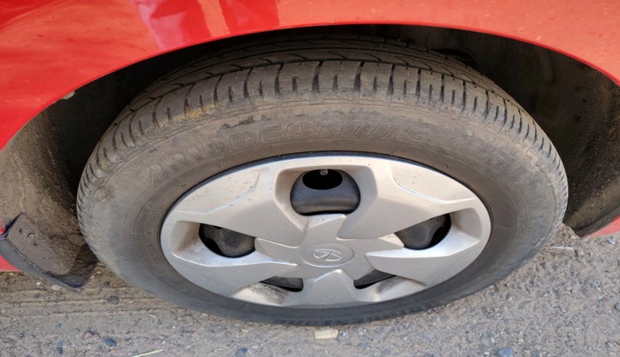 2023 Tata Tiago XT (O) PETROL, Petrol, Manual, 54,303 km, tyre