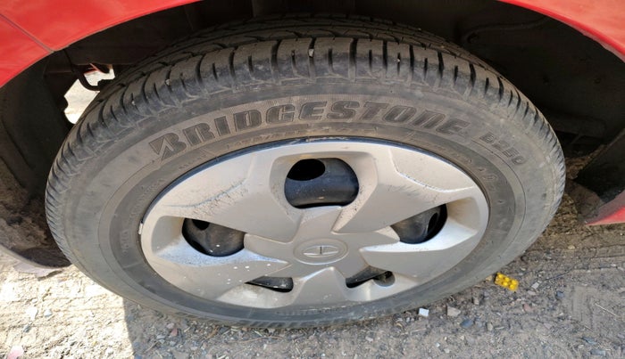 2023 Tata Tiago XT (O) PETROL, Petrol, Manual, 54,303 km, tyre