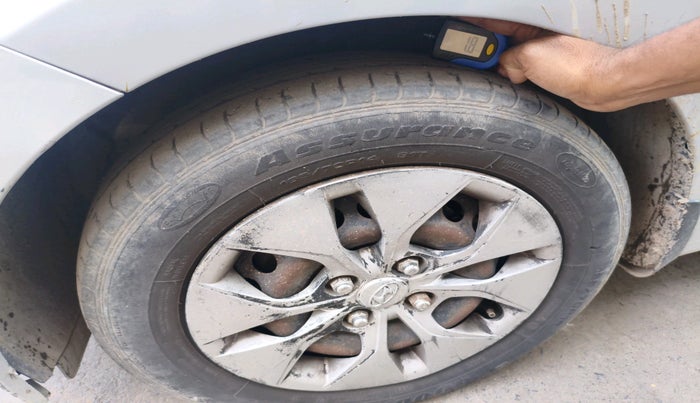 2015 Hyundai Xcent S 1.2, CNG, Manual, 1,10,110 km, tyre