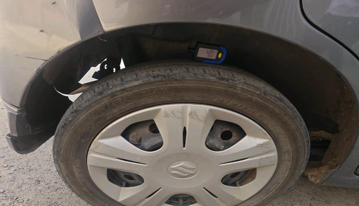 2014 Maruti Wagon R 1.0 VXI, Petrol, Manual, 44,629 km, tyre