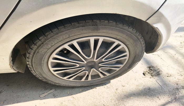 2016 Tata Tiago XE PETROL, CNG, Manual, 57,901 km, tyre