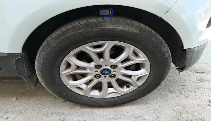 2013 Ford Ecosport TITANIUM 1.0L ECOBOOST (OPT), Petrol, Manual, 89,898 km, tyre